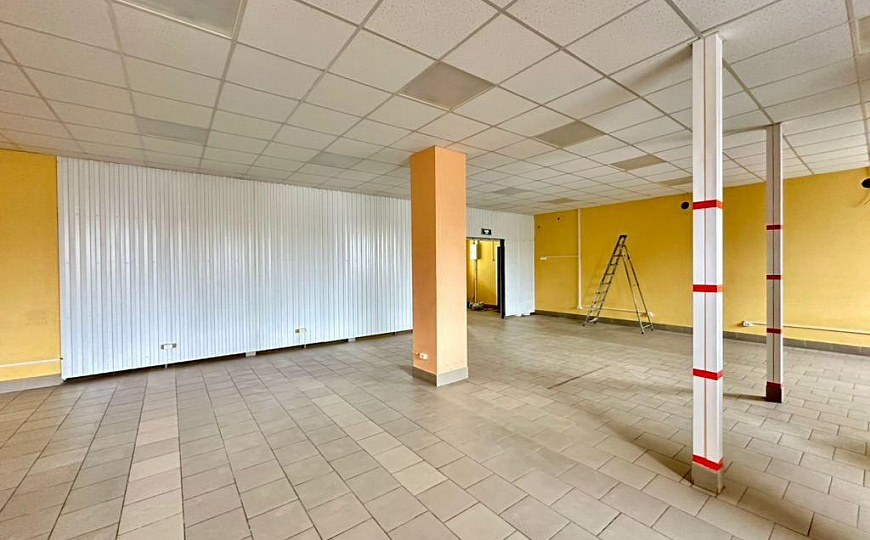 Помещение свободного назначения в аренду фото