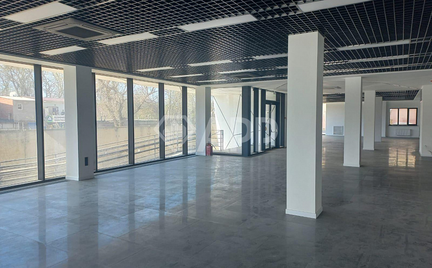 Сдам отдельно стоящее здание, 1 765 м² фото