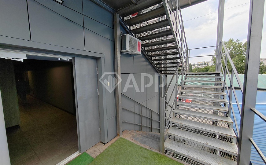 Сдам помещение свободного назначения, 265 м² фото