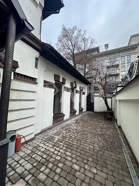 Особняк , штаб квартира , отдельно стоящее здание фото