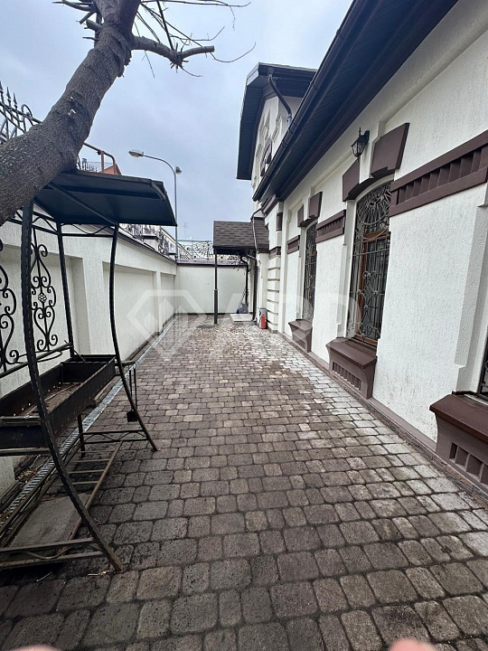 Особняк , штаб квартира , отдельно стоящее здание фото