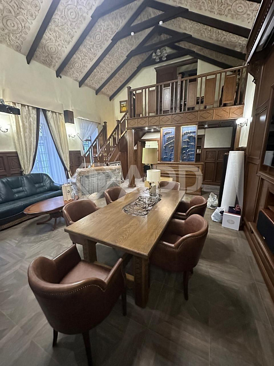 Особняк , штаб квартира , отдельно стоящее здание фото