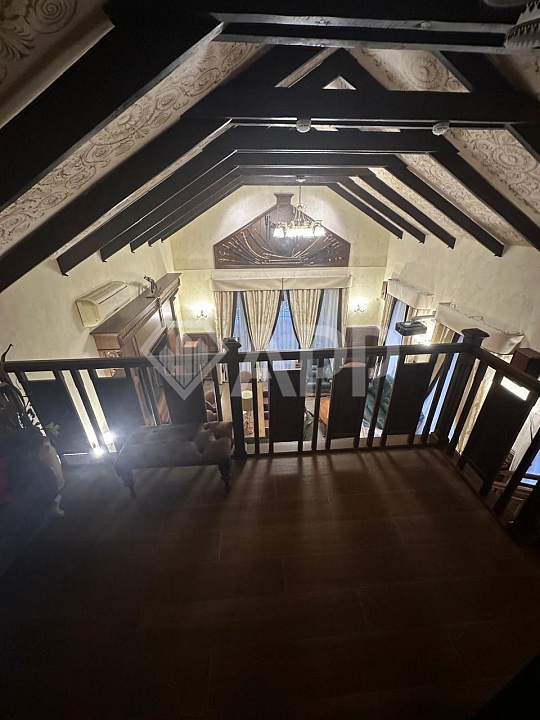 Особняк , штаб квартира , отдельно стоящее здание фото