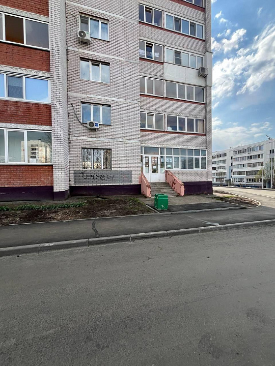 Продается офисное помещение 184 м² фото