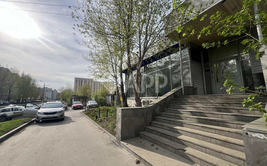 Сдаю 776м², удобная локация фото