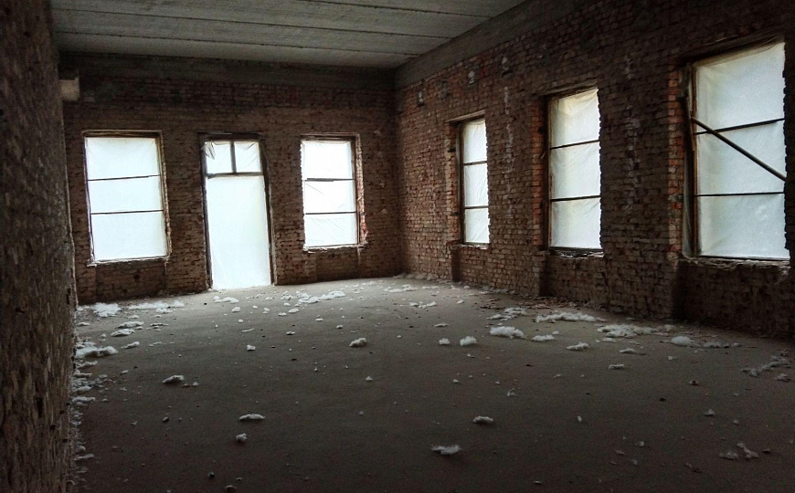 Здание с зем.участком, 2 270 м² фото