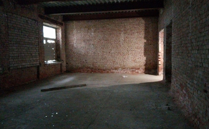 Здание с зем.участком, 2 270 м² фото