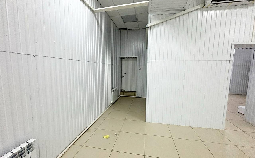 Аренда. 1 линия. 50  м2 фото