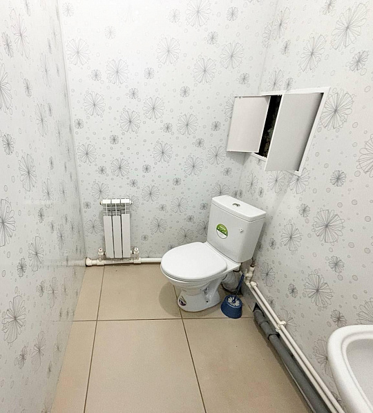 Аренда. 1 линия. 50  м2 фото