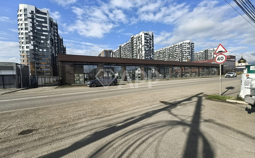 Сдам торговое помещение, 400 м² фото