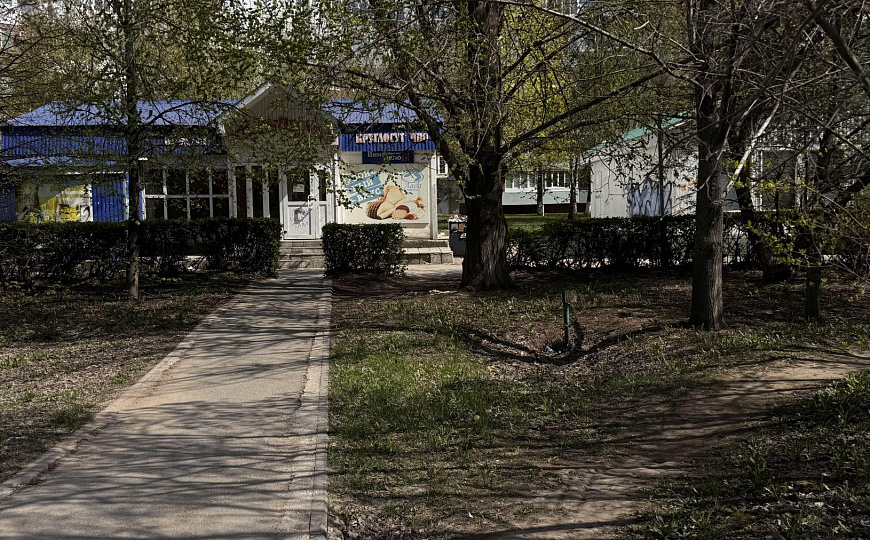 Магазин с арендаторами фото