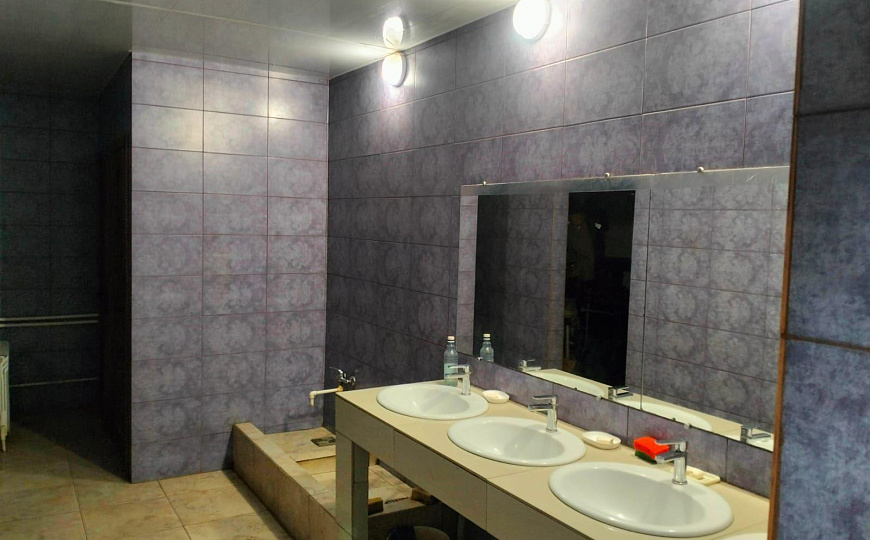 Продается прoизвoдствeнная база 800м² на зу 28 соток фото