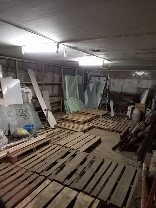 Склад-магазин 211,4 м2 фото