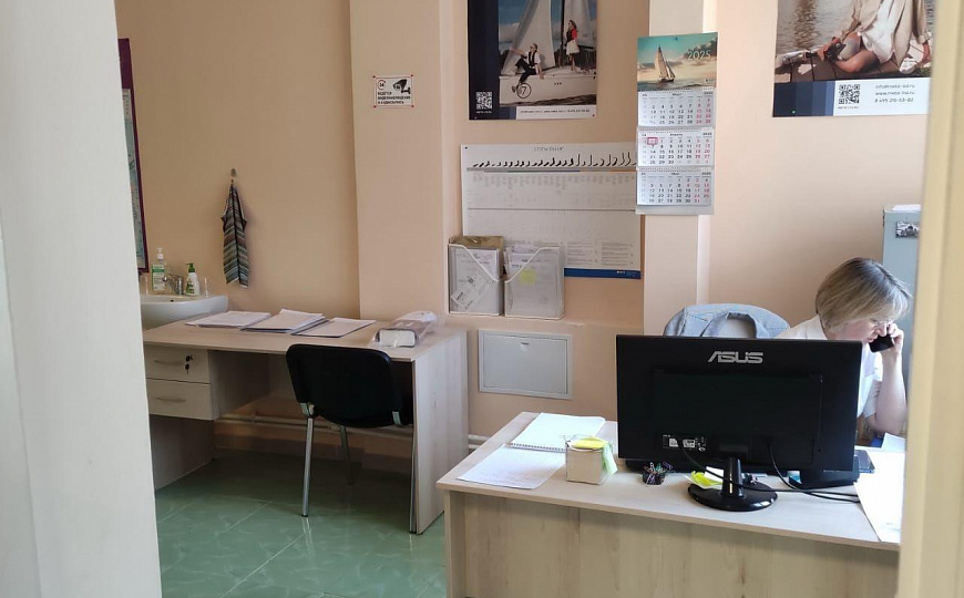 Здание с арендаторами, 280 м2 фото