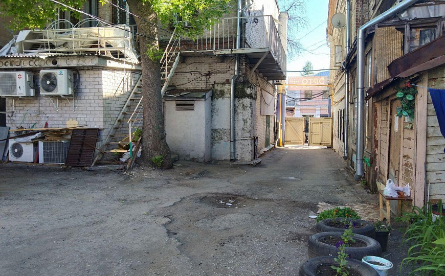 Здание с арендаторами, 280 м2 фото