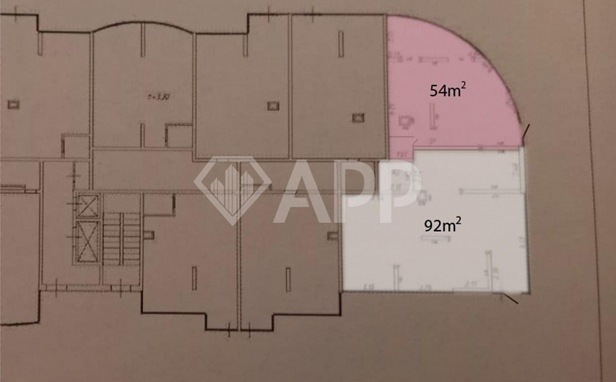 Сдаю торговое помещение, 92 м² фото