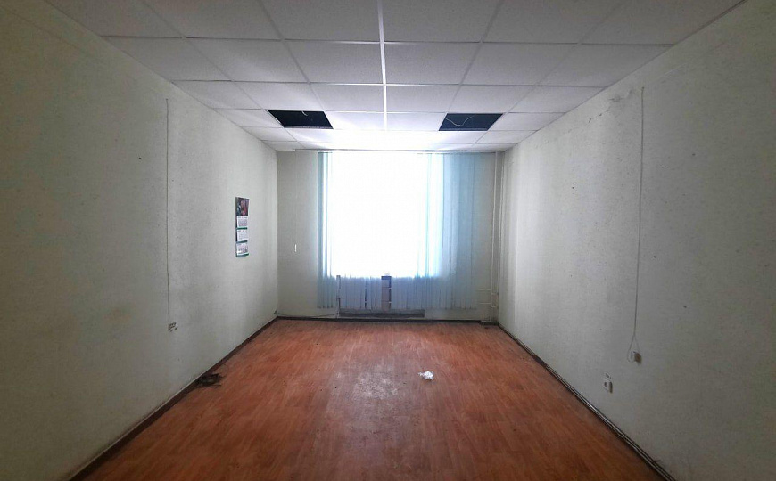 Продам помещение свободного назначения, 1 385 м² фото