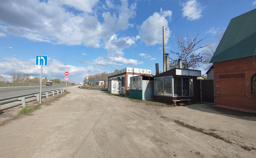Кафе 80 м² на первой линии фото