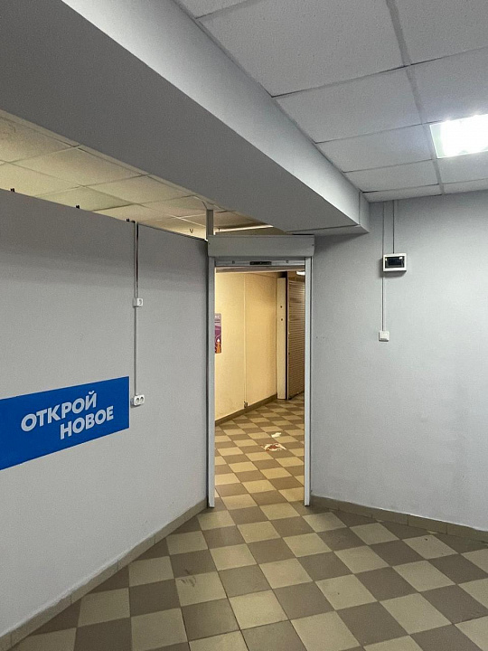 Помещение в ТЦ фото