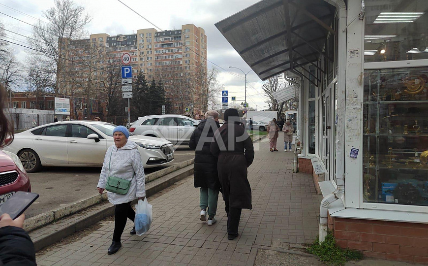 Сдаю торговое помещение, 45 м² фото