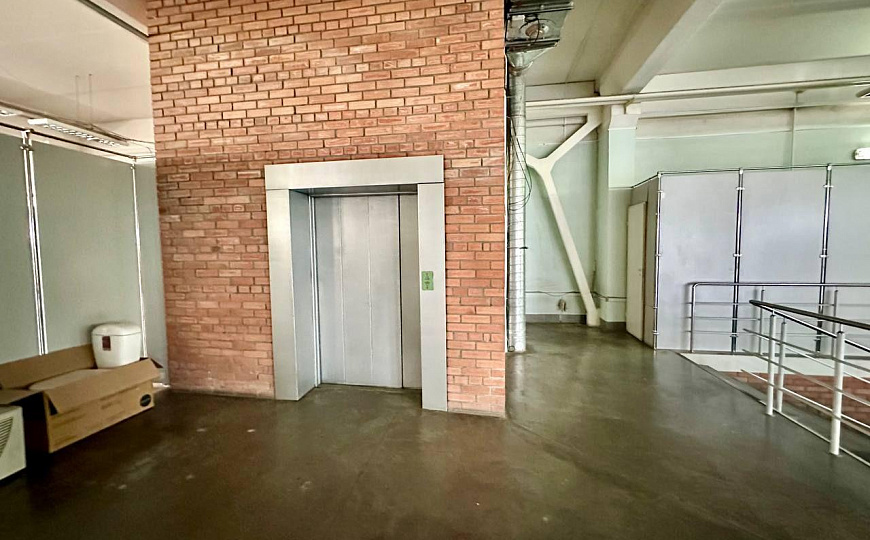 Помещение свободного назначения, 800 м² фото