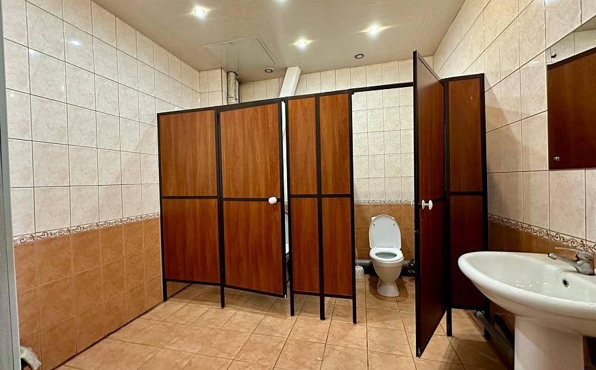 Помещение свободного назначения, 800 м² фото