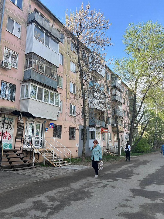 Продается помещение с АРЕНДАТОРАМИ на первой линии 45 м2 фото