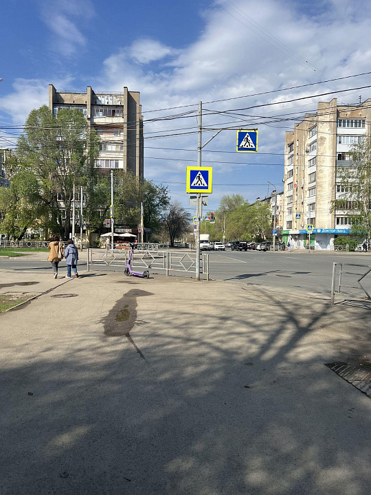 Продается помещение с АРЕНДАТОРАМИ на первой линии 45 м2 фото