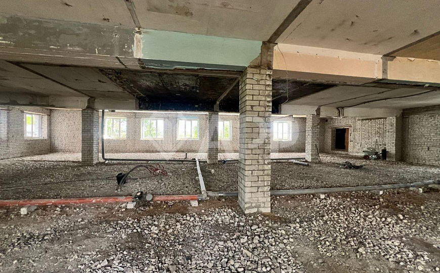 Здание в центре города фото