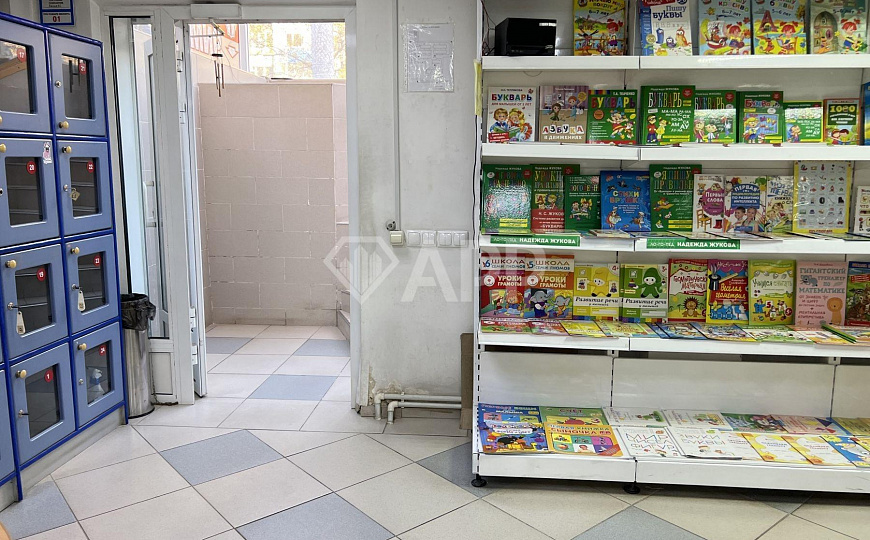 Сдаю торговое помещение, 191 м² фото