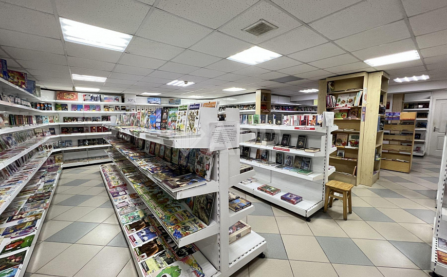 Сдаю торговое помещение, 191 м² фото