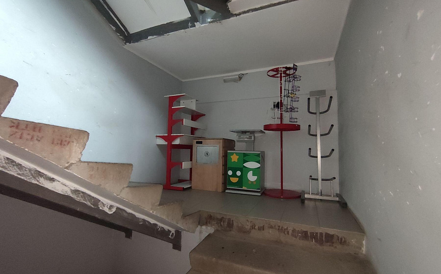 Продам помещение свободного назначения, 1 042 м² фото