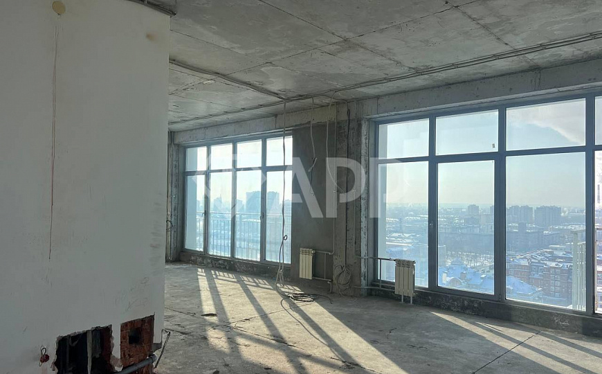 Продаю Офис в центре с прекрасными панорамными видами фото