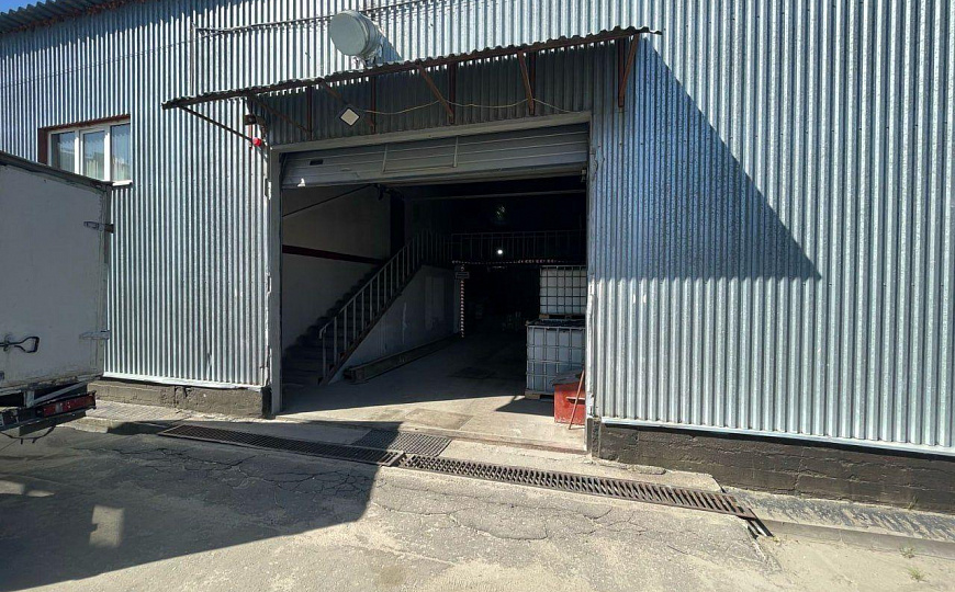 Склад 440 м² фото