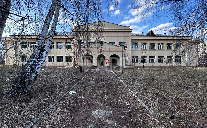 Здание в центре города. Возможна частичная аренда фото