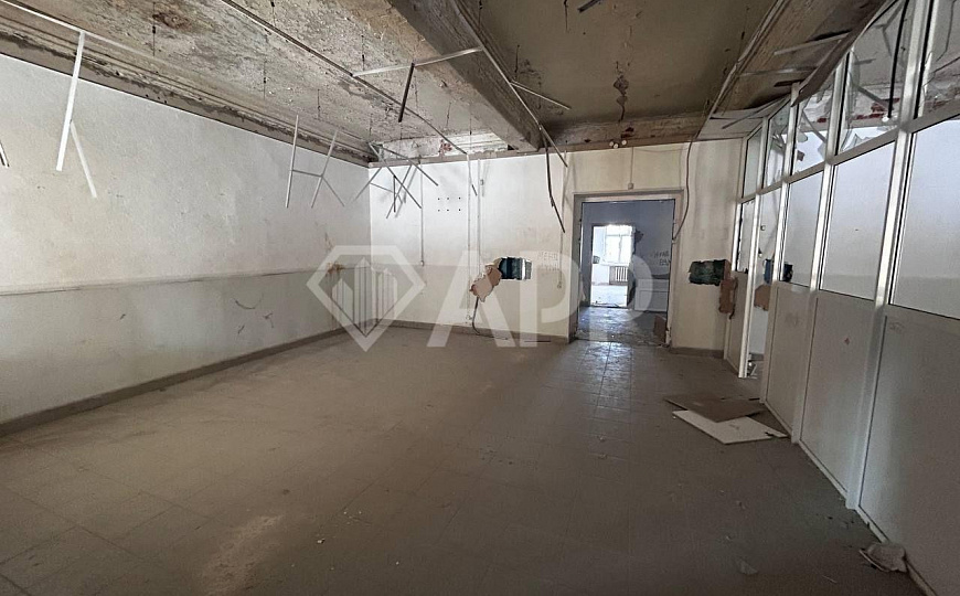 Здание в центре города. Возможна частичная аренда фото