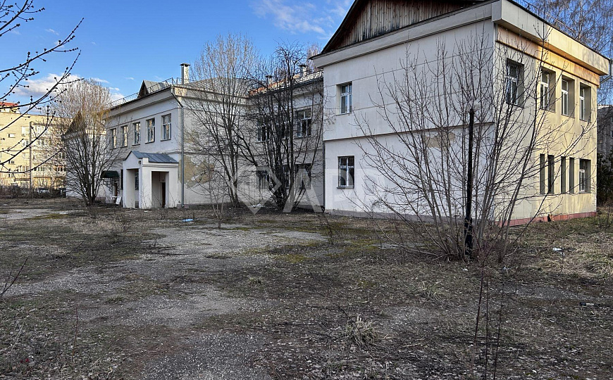 Здание в центре города. Возможна частичная аренда фото