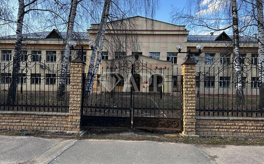 Здание в центре города. Возможна частичная аренда фото