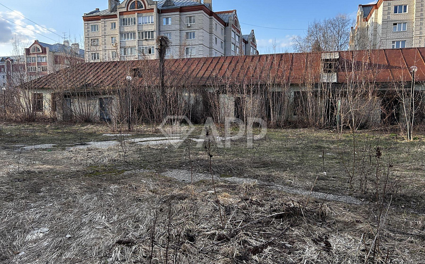 Здание в центре города. Возможна частичная аренда фото