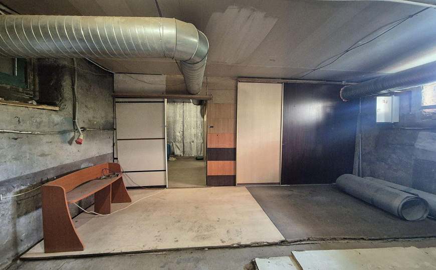 Сдам помещение 360 кв.м. под склад, производство, автосервис фото