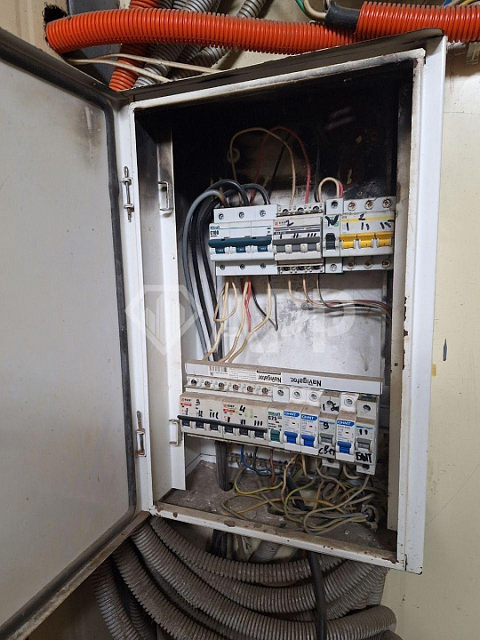 Продам здание(необходимо разобрать и перевезти), 180 м² фото