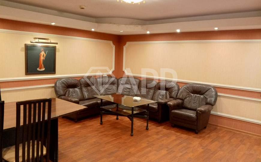 Сдам бизнес-центр/офисный центр, 684 м² фото