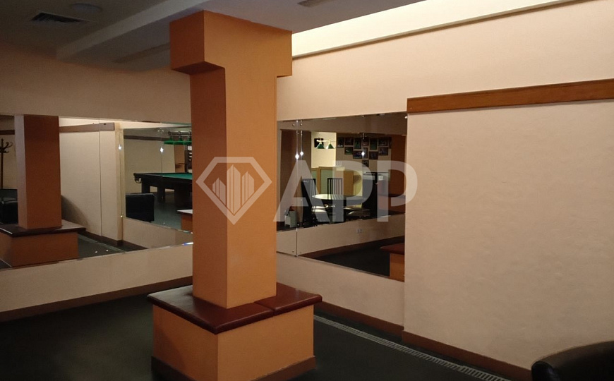 Сдам бизнес-центр/офисный центр, 684 м² фото