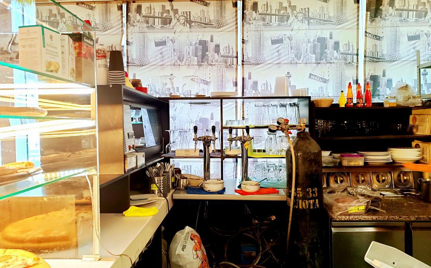 Продам успешную пиццерию на первой линии с высокой проходимостью.  фото