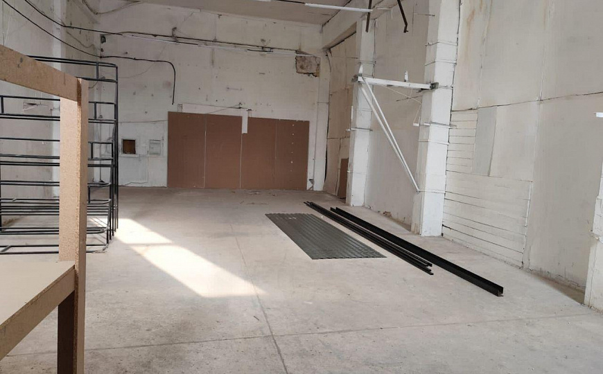 Производственные/складские помещения  фото