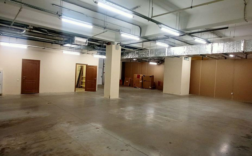 Аренда, помещений свободного назначения 200 м² фото
