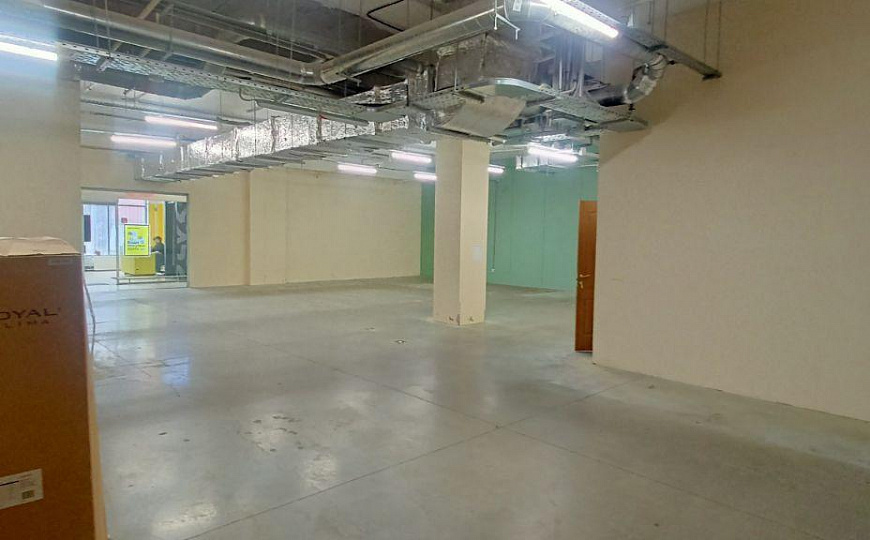 Аренда, помещений свободного назначения 200 м² фото