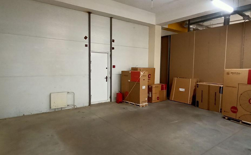 Аренда, помещений свободного назначения 200 м² фото