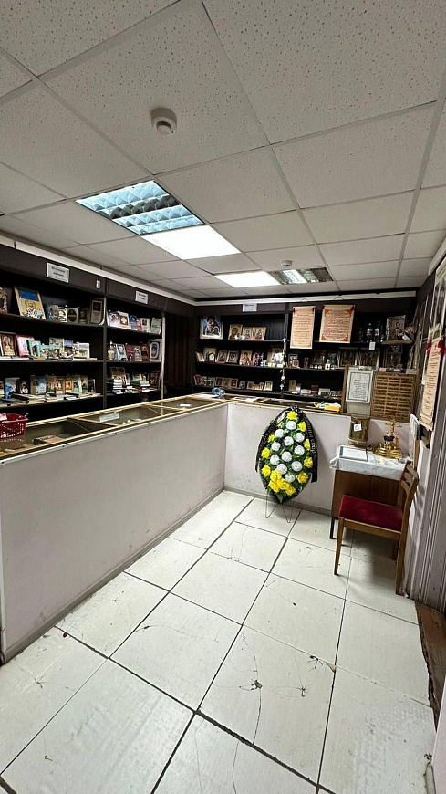 Продам нежилое коммерческое помещение  486 м² на цокольном этаже фото