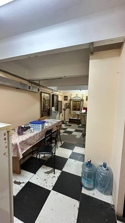 Продам нежилое коммерческое помещение  486 м² на цокольном этаже фото